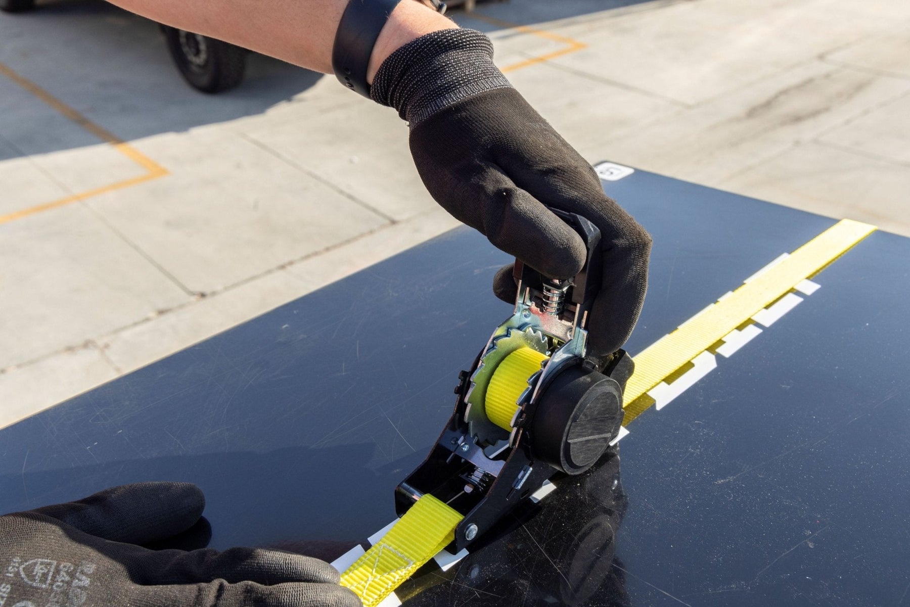 Smittybilt 1″ x 10′ Retractable Ratchet Straps (Pair)