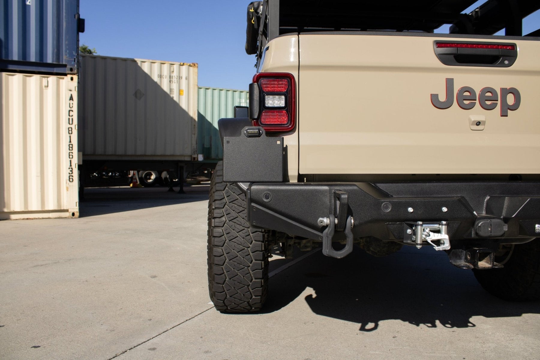 Smittybuilt XRC Gen3 Rear Winch Bumper with Hitch for 2020+ Jeep Gladiator JT