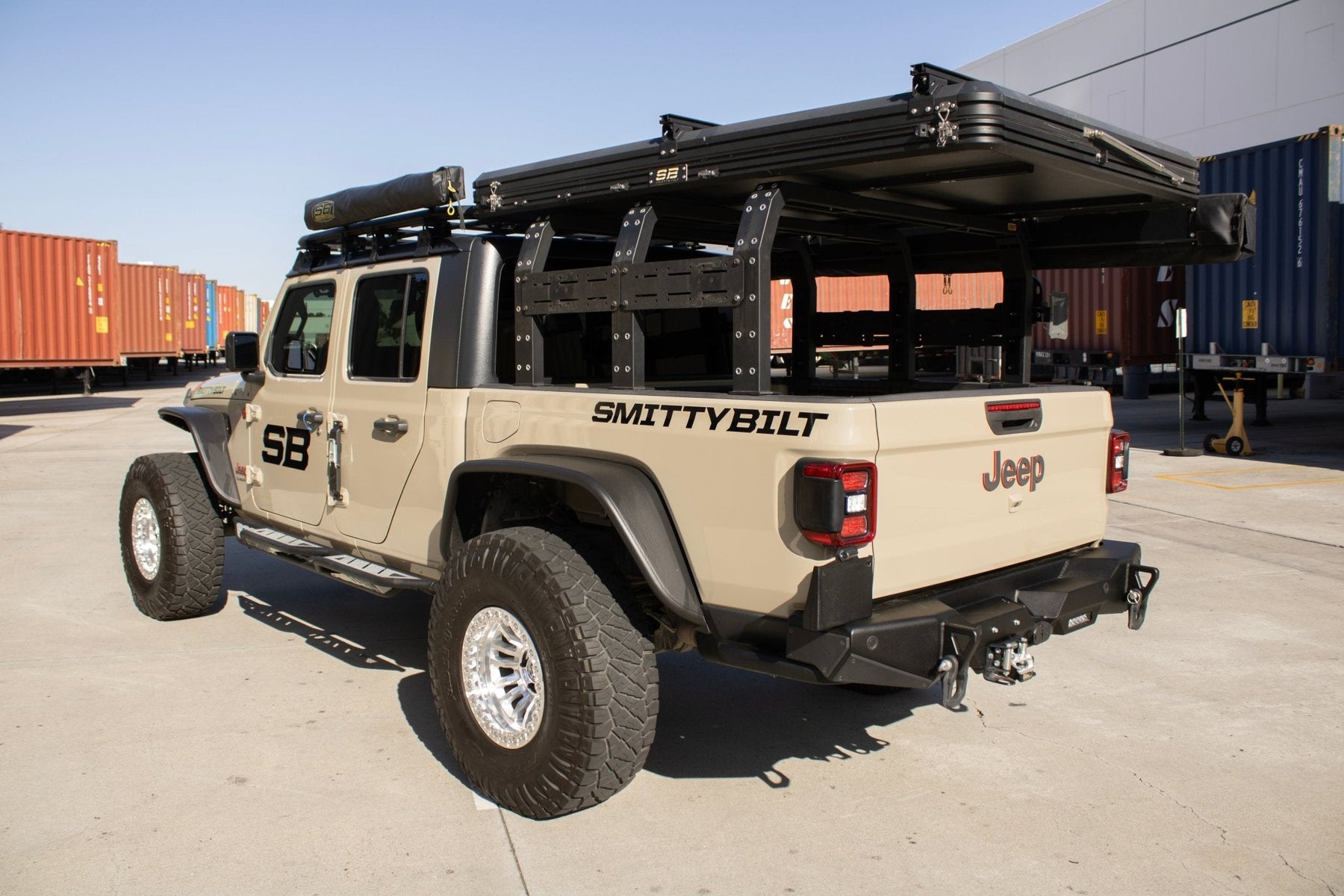 Smittybuilt XRC Gen3 Rear Winch Bumper with Hitch for 2020+ Jeep Gladiator JT