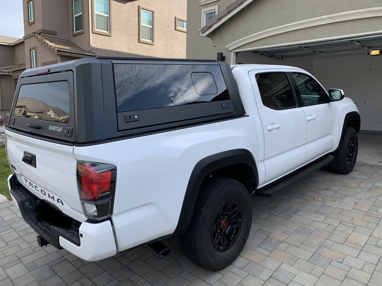 RSI EVO Sport Smart Bed Cap for 2019-2026 GM Silverado & Sierra 1500 6.6ft Bed - Recon Recovery