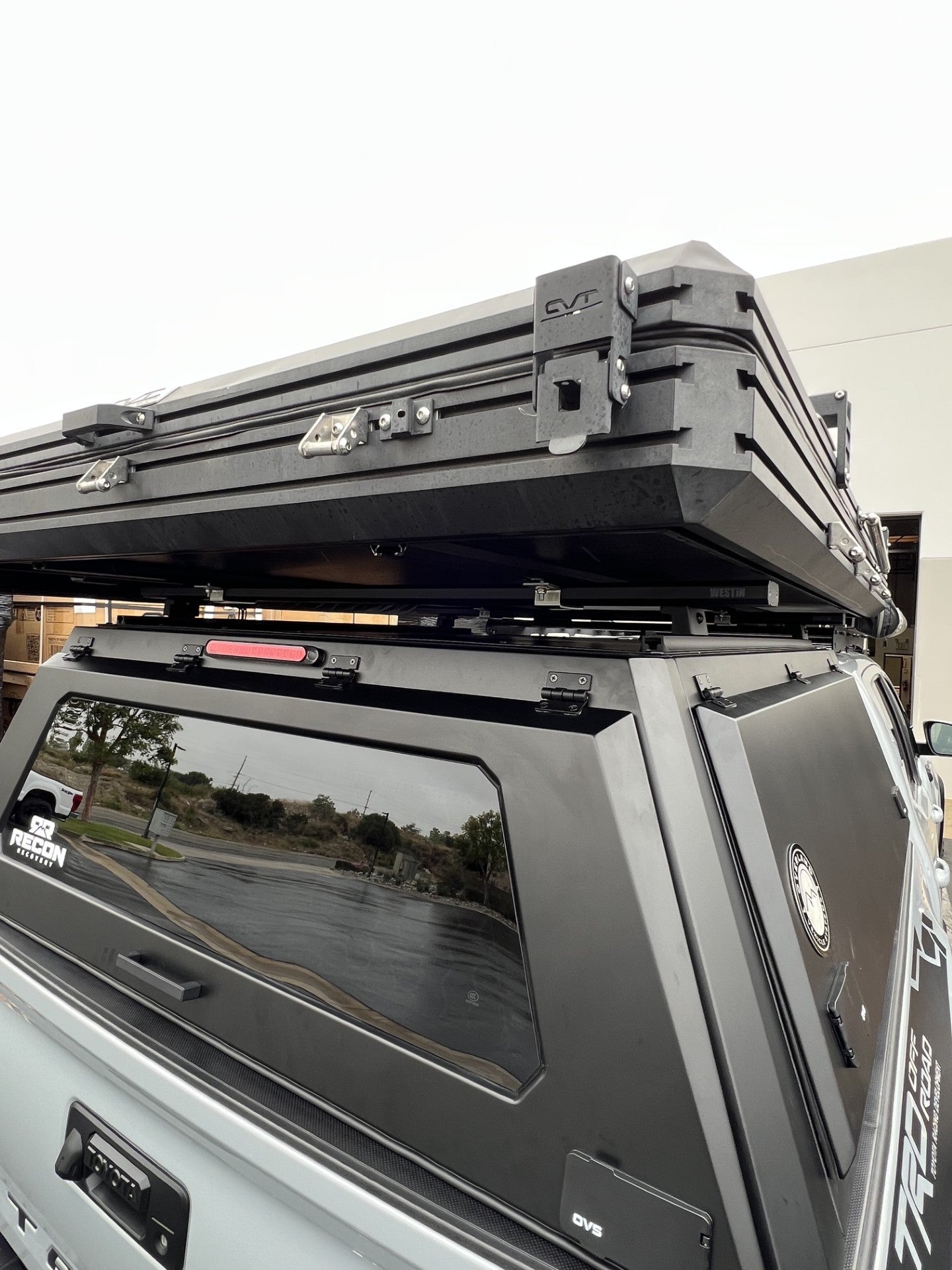 Westin Automotive Low Profile Bed Cap Cross Rail Kit - Recon Recovery