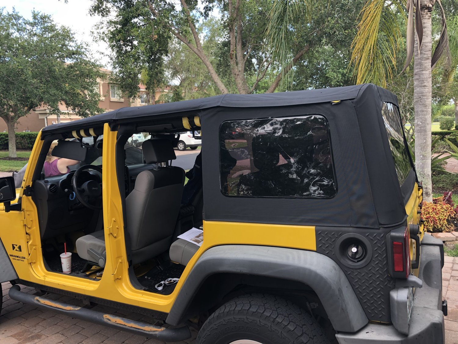 Smittybilt OEM Replacement Soft Top For 2007-2009 Jeep Wrangler JKU- Black Diamond