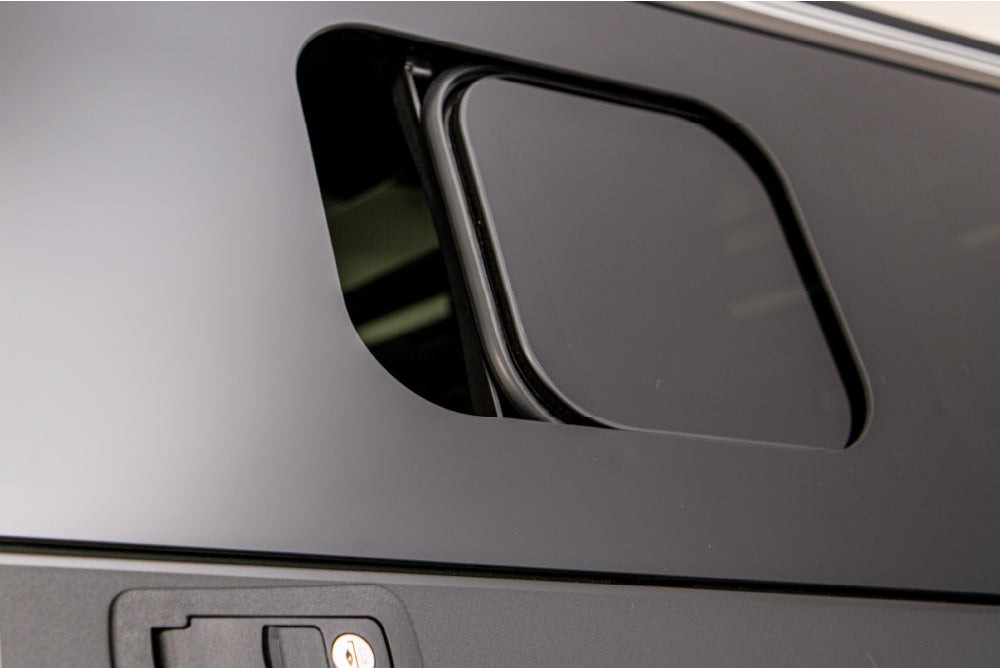 RSI EVO Sport Smart Bed Cap for 2019-2026 GM Silverado & Sierra 1500 6.6ft Bed - Recon Recovery