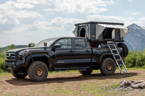 Smittybilt Angular Drop Steps | 2024–2026 Toyota Tacoma Double Cab