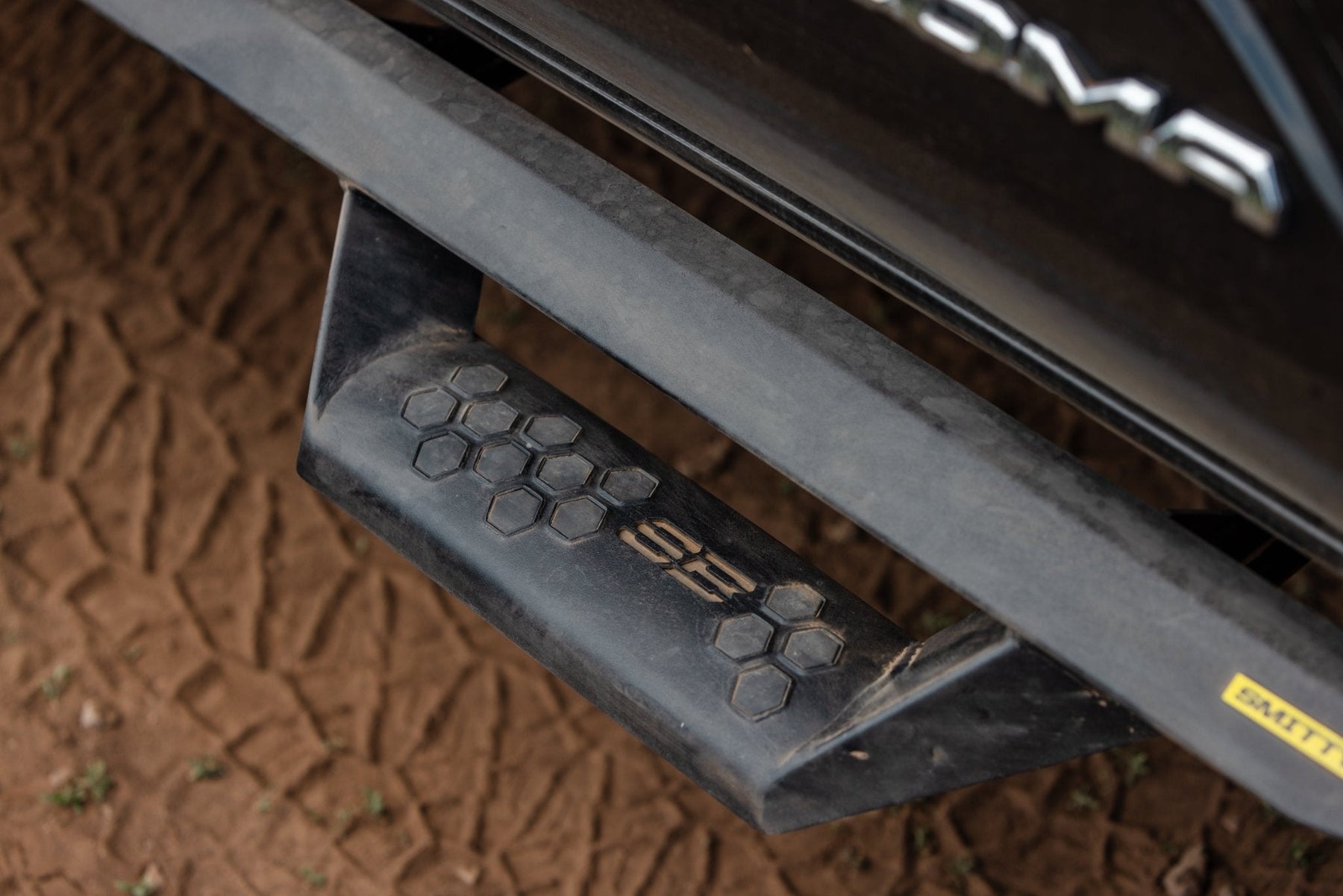 Smittybilt Angular Drop Steps | 2024–2026 Toyota Tacoma Double Cab