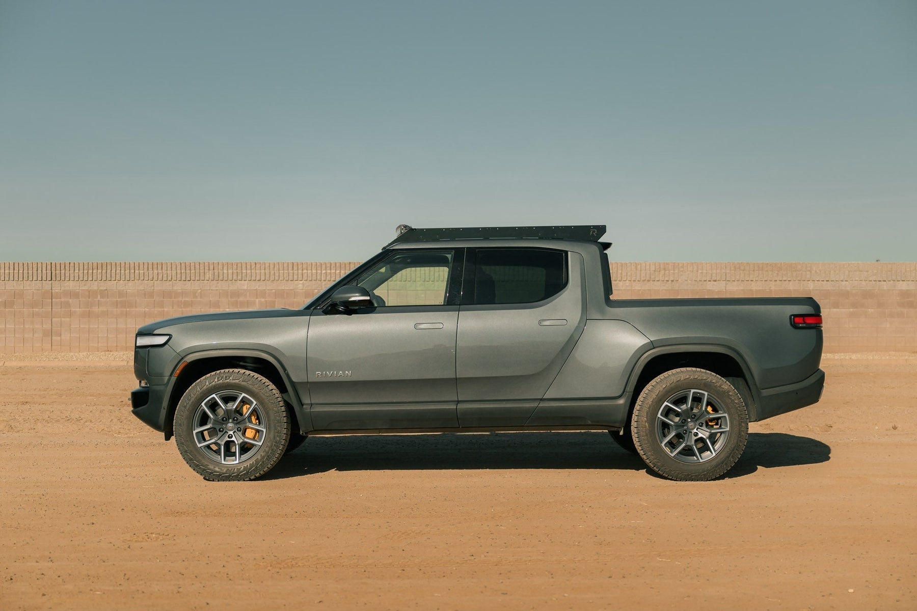 Rago Fabrication Overland Roof Rack for 2022-2026 Rivian R1T - Recon Recovery