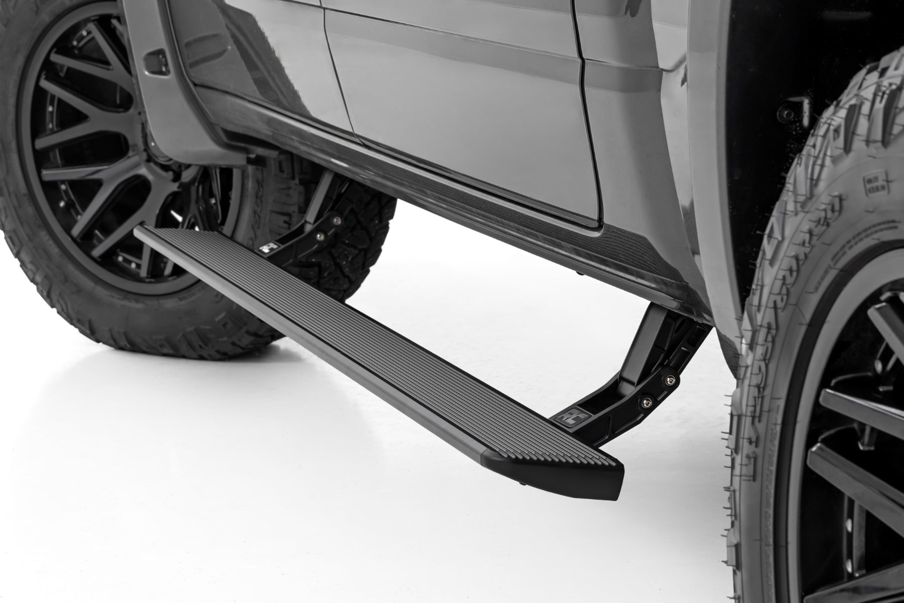 Rough Country Power Running Boards for 2021-2024 Ram 1500 & 1500 TRX