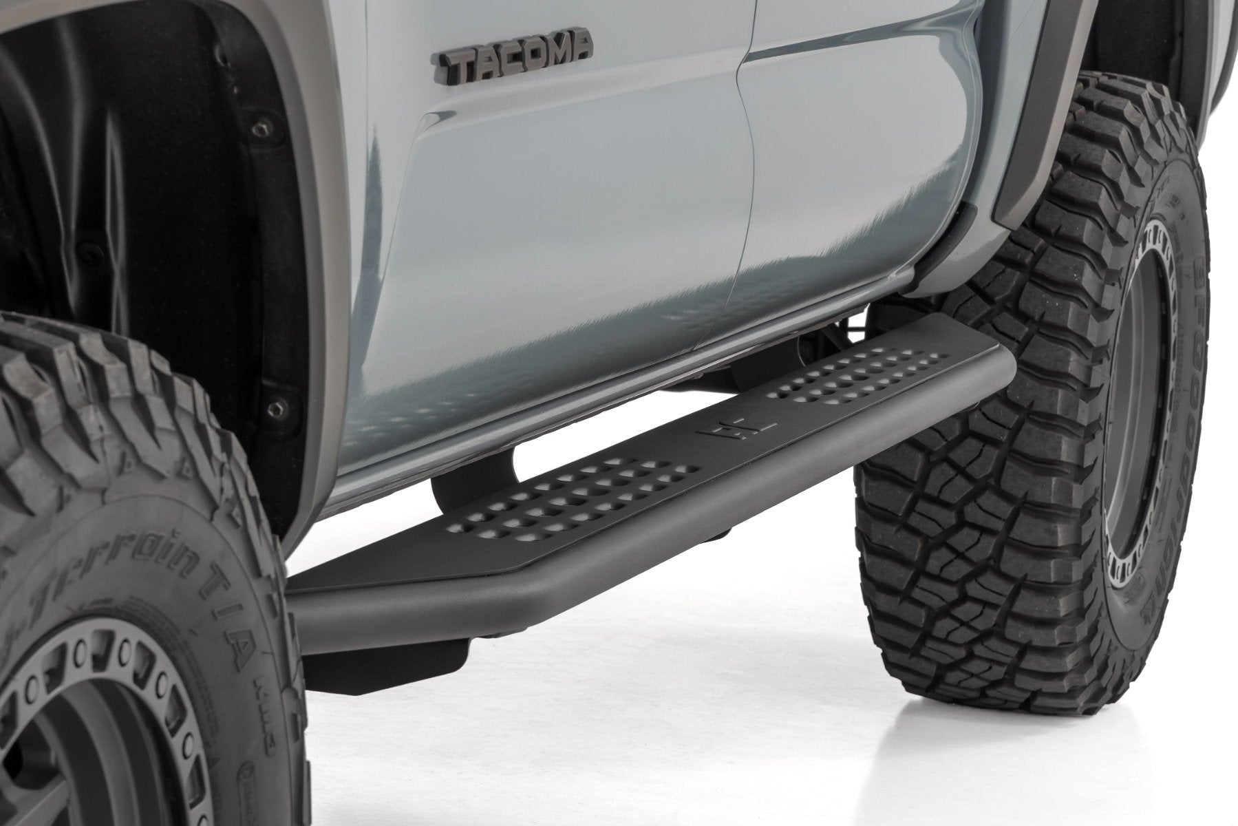 Rough Country OV2 Running Boards – Toyota Tacoma (2016-2023) Crew Cab