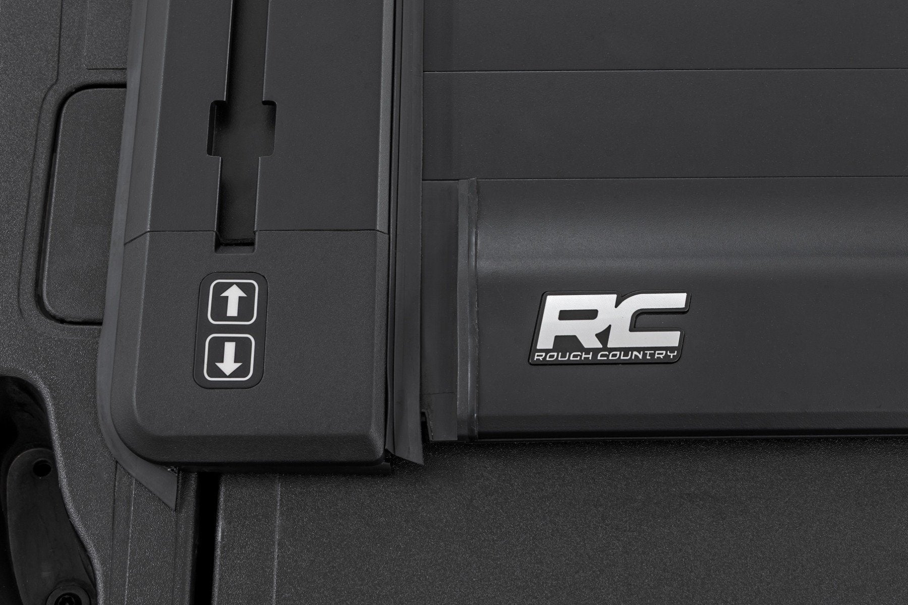 Rough Country Powered Retractable Bed Cover | 2017–2026 Ford F-250/F-350 Super Duty