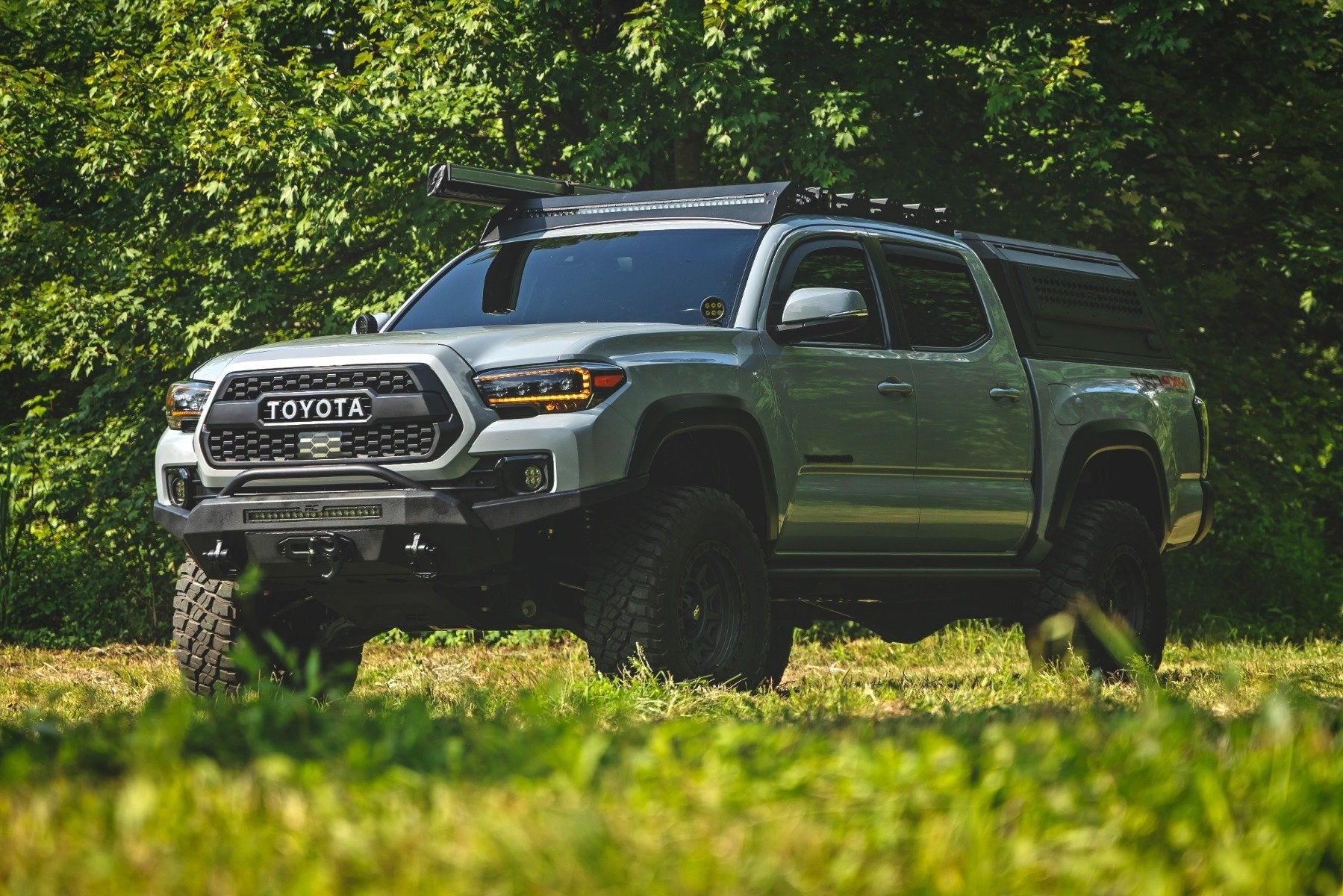 Rough Country Modular Stainless Steel Bed Cap for 2016-2023 Toyota Tacoma 5′ Bed