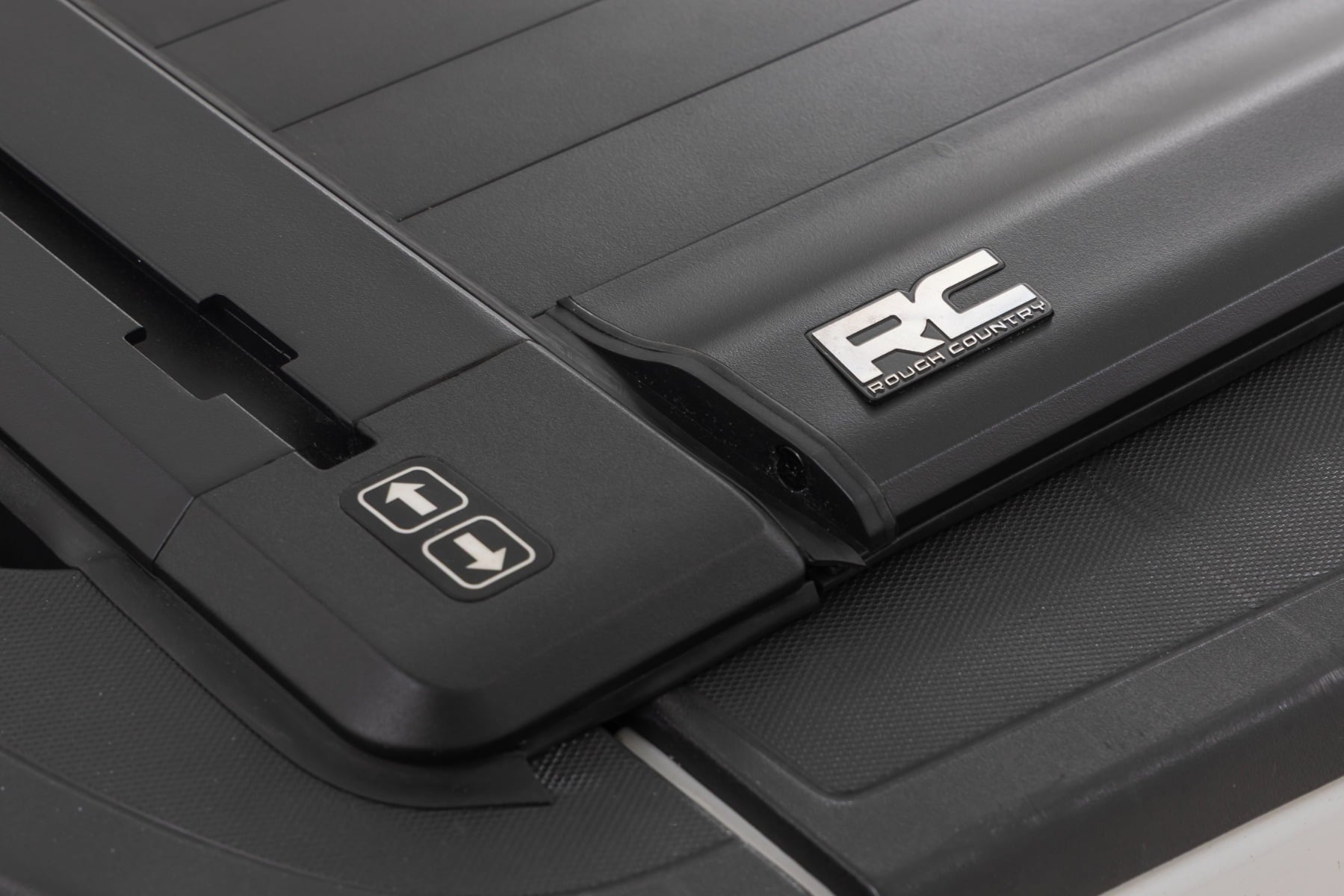 Rough Country Powered Bed Cover Chevy/GMC 1500 & 2500HD/3500HD (14-19 & Classic)