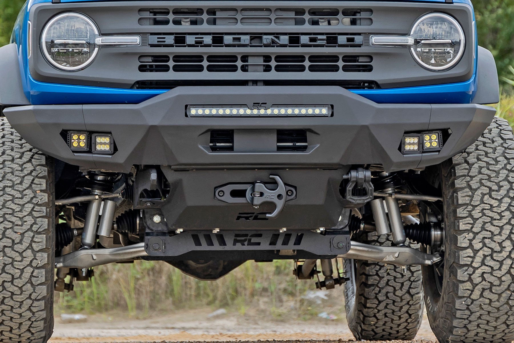 Rough Country Hidden Winch Mount for 2021-2026 Ford Bronco With PRO9500S Winch