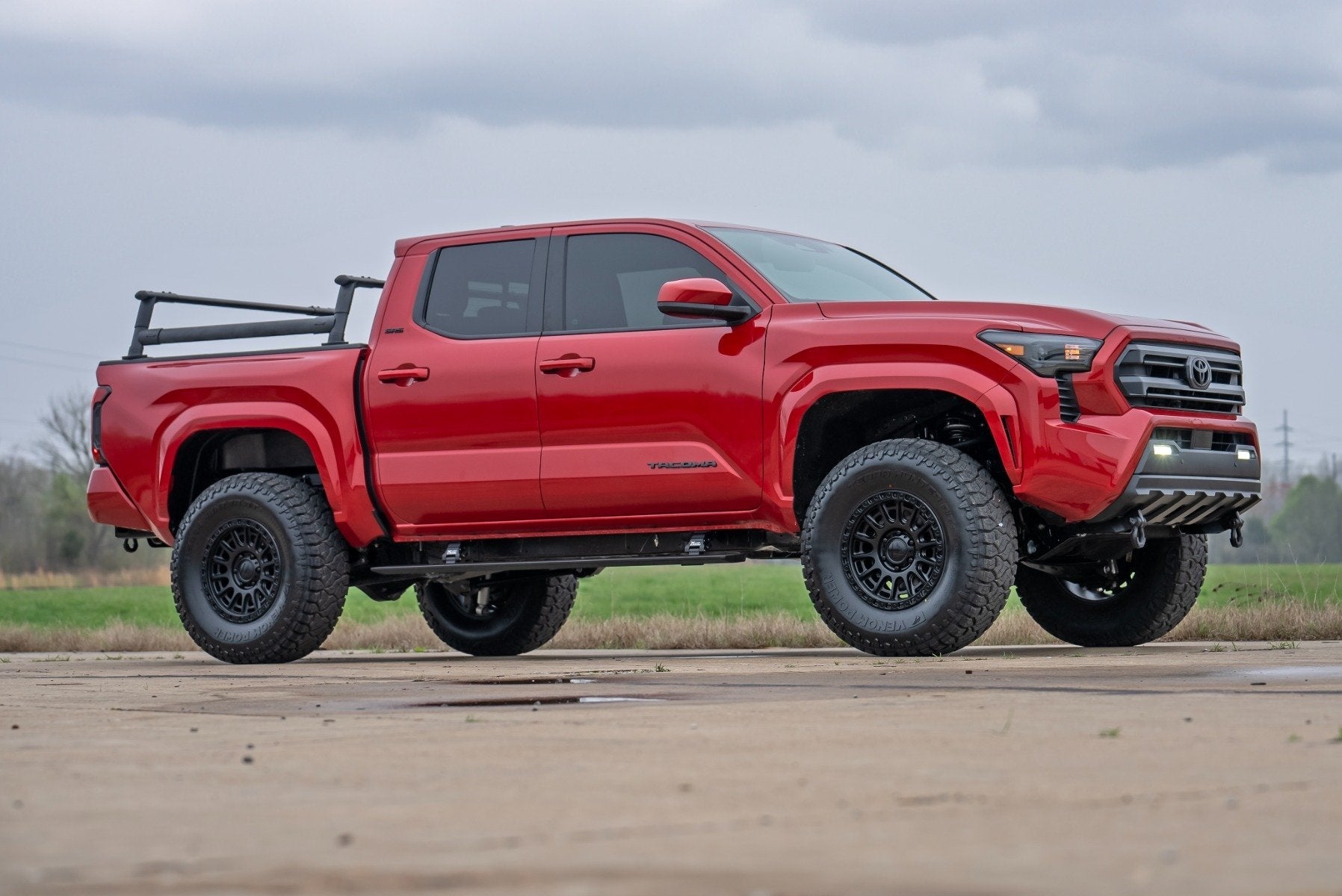 Rough Country 3.5 Inch Complete Lift Kit with UCA's for 2024-2026 Toyota Tacoma