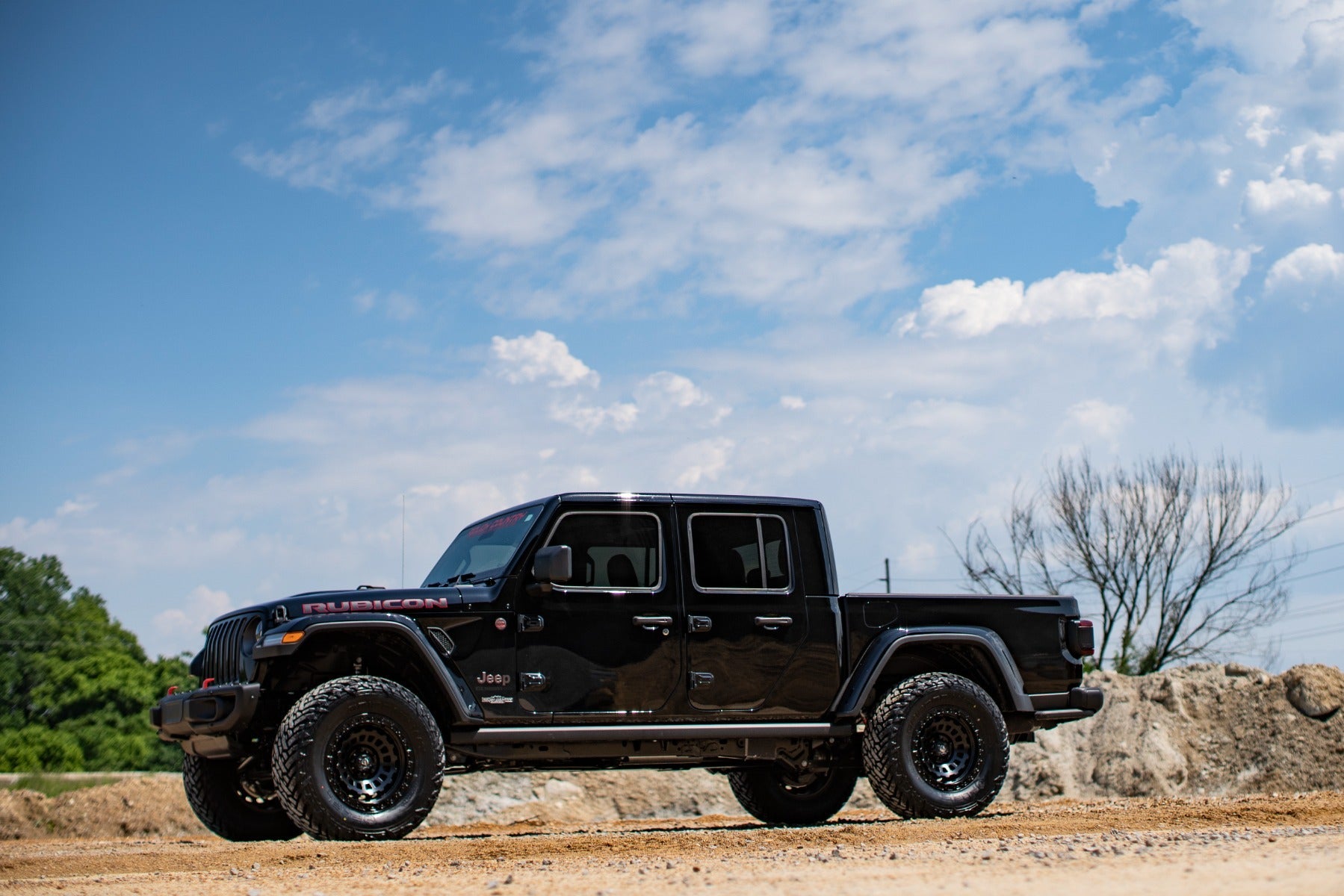 Rough Country 2.5 Inch Leveling Kits for 2024-2026 Jeep Gladiator JT