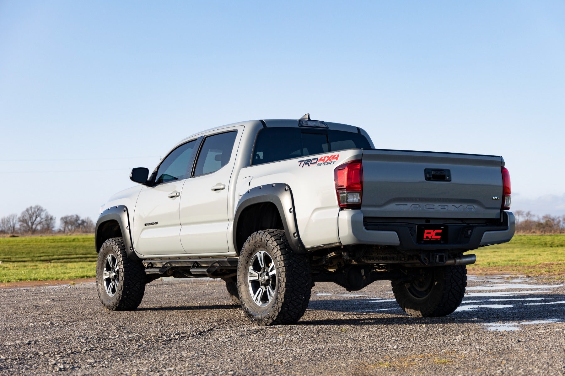 Rough Country Pocket Fender Flares for 2016-2023 Toyota Tacoma