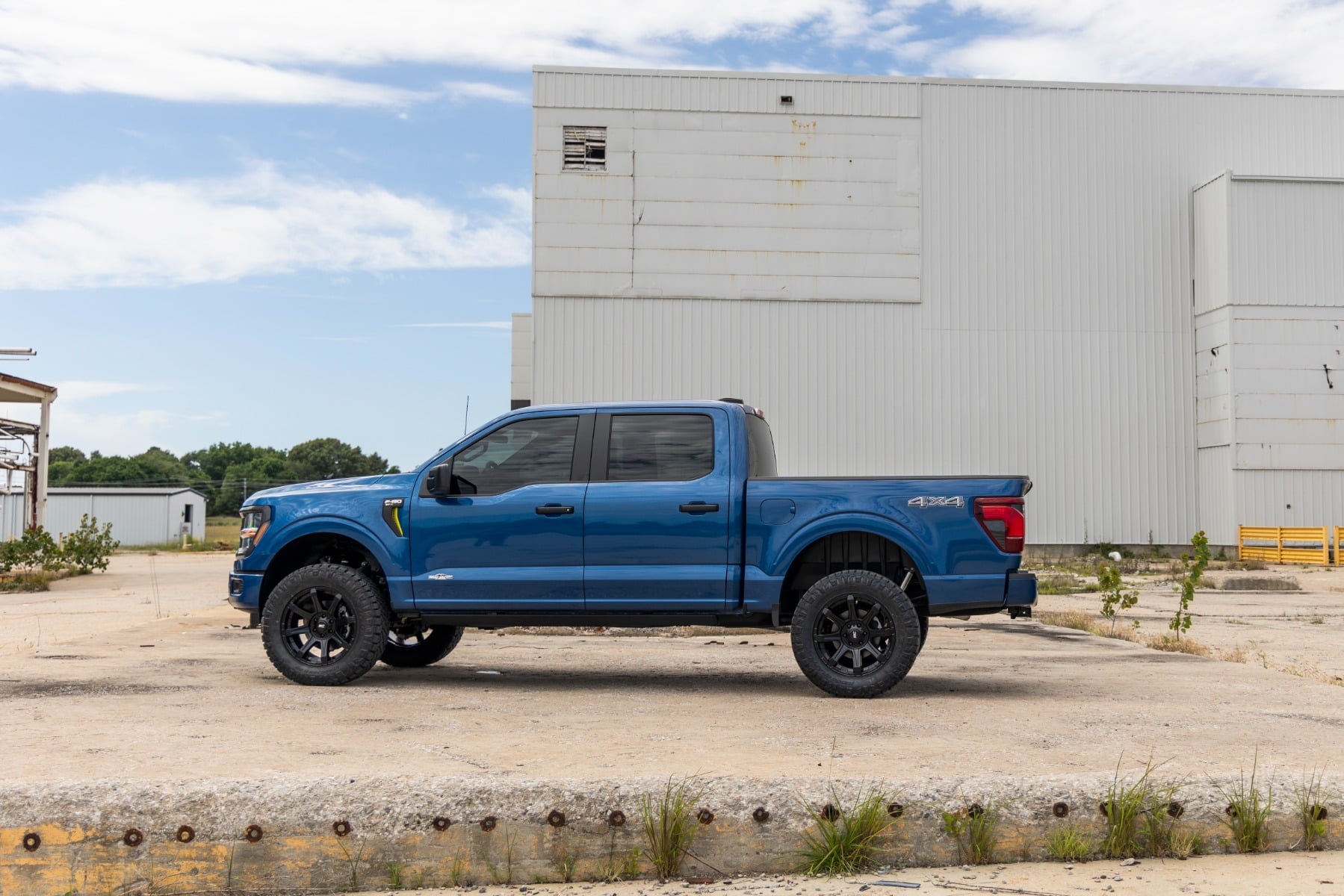 Rough Country 3 Inch Lift Kit for 2021-2026 Ford F-150