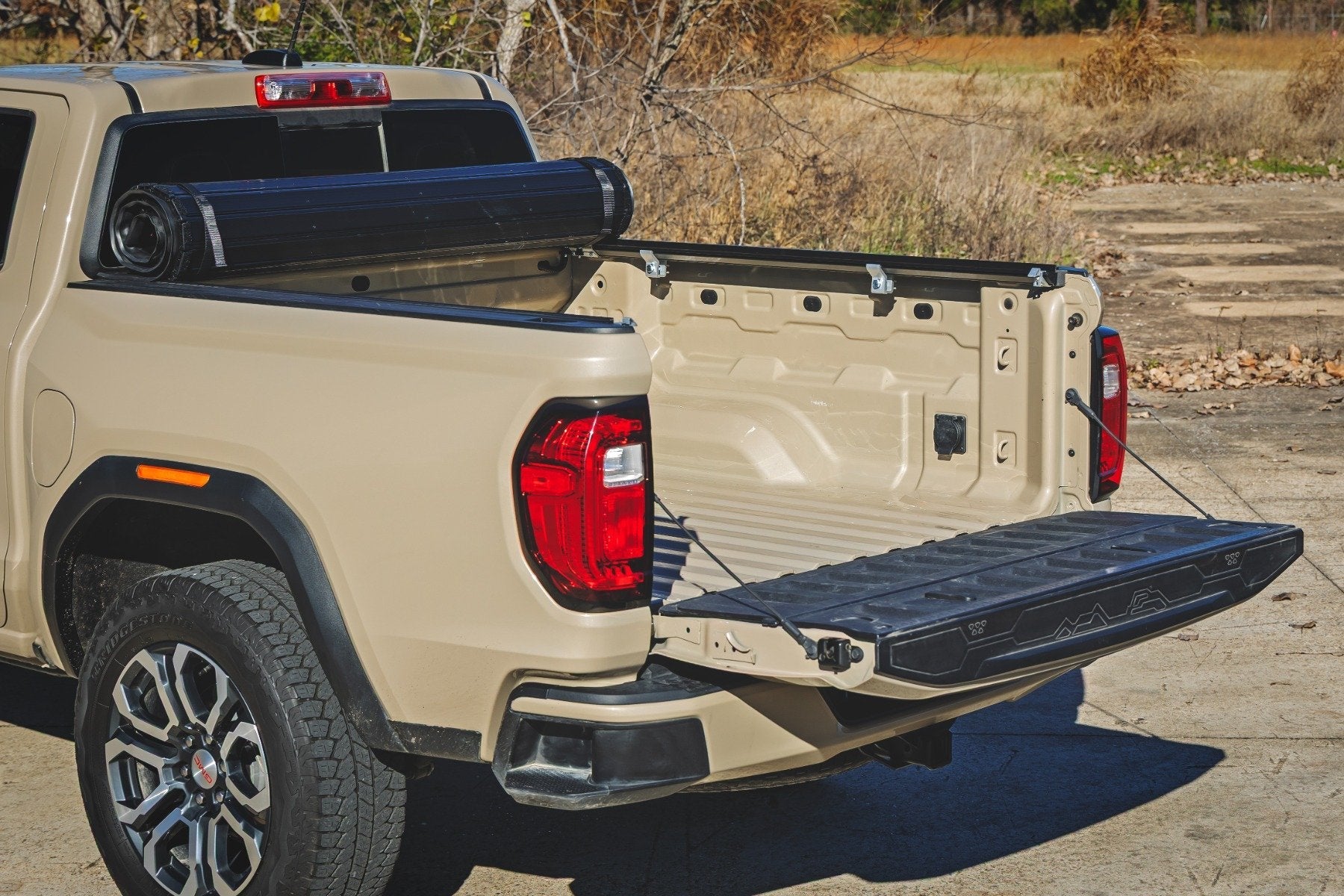 RC Roll-Up Bed Cover for 2023-2026 GM Canyon Colorado 5ft Bed – Low Profile Tonneau