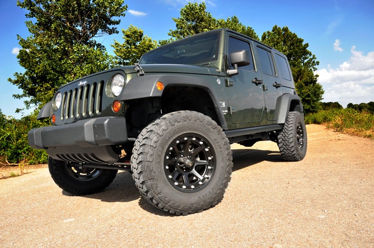 Rough Country 3.5 Inch Lift Kit for 2007-2018 Jeep Wrangler Unlimited