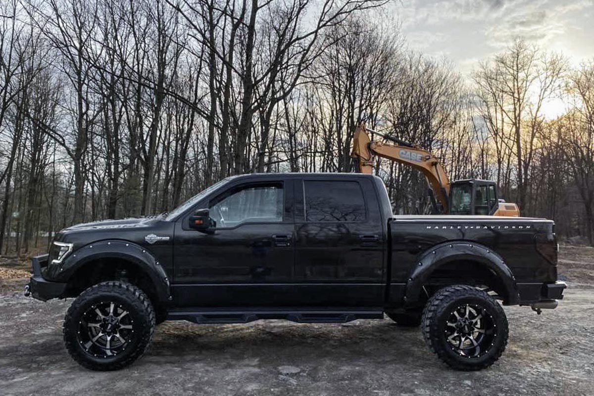 Rough Country 6 Inch Lift Kit Ford F-150 (2014)