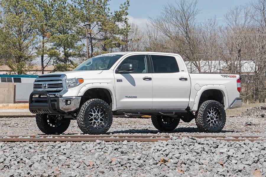 Rough Country 6 Inch Lift Kit for 2016-2021 Toyota Tundra