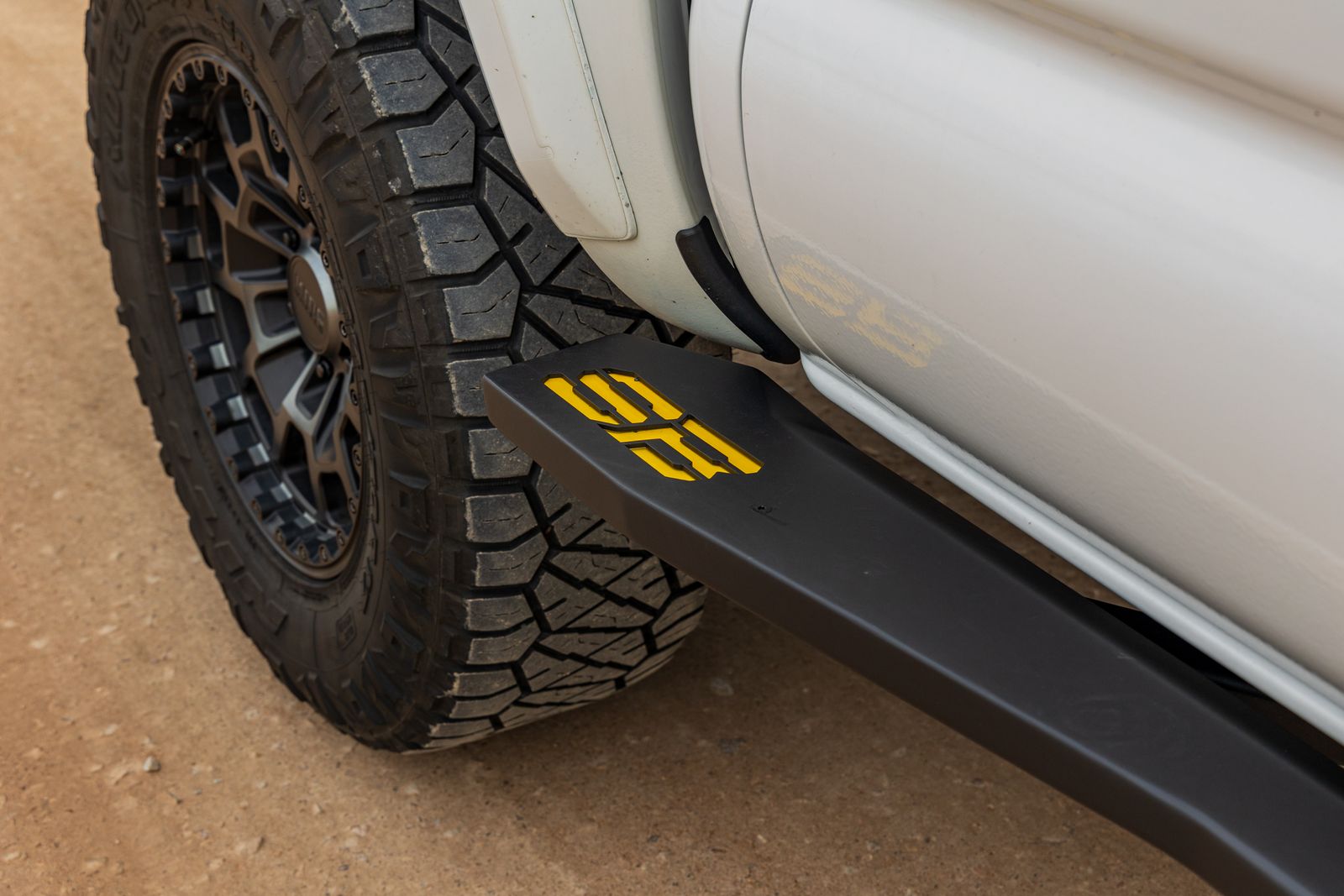 Smittybilt Frame Mounted Rock Sliders for 2016–2023 Toyota Tacoma
